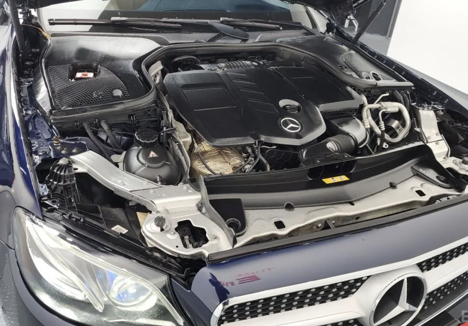 E-class w213 E220d  thumbnail 8