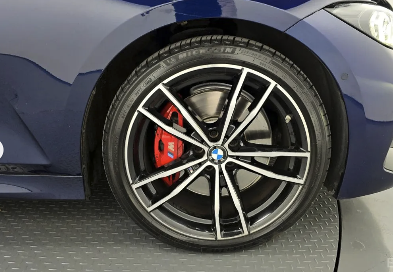 320d xDrive M Sport Pro First Edition thumbnail 6