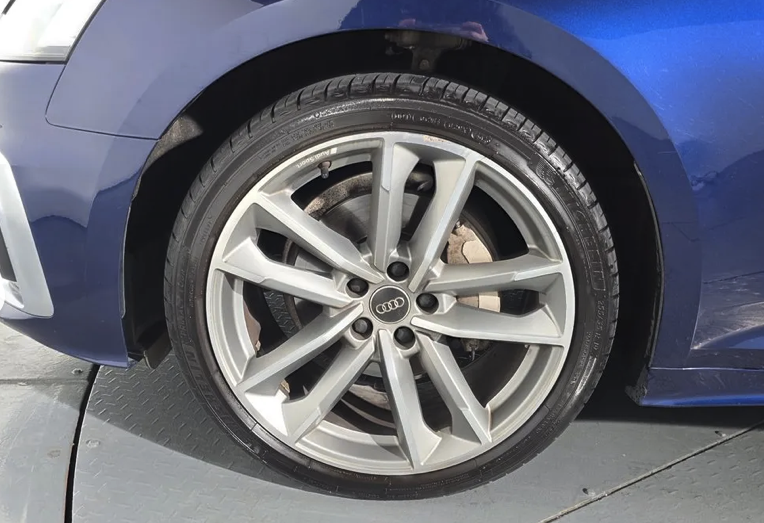 Audi A5 B10 40 TDI Quattro Premium Sportback thumbnail 6