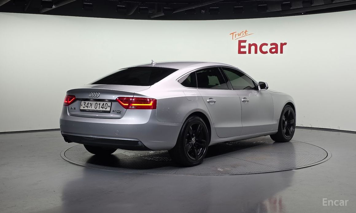 Audi A5 2.0 TDI Quattro Sportback 8TA thumbnail 3