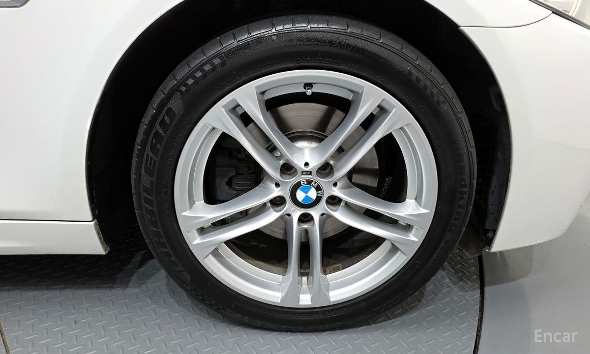 BMW 5 Series F10 520D thumbnail 4