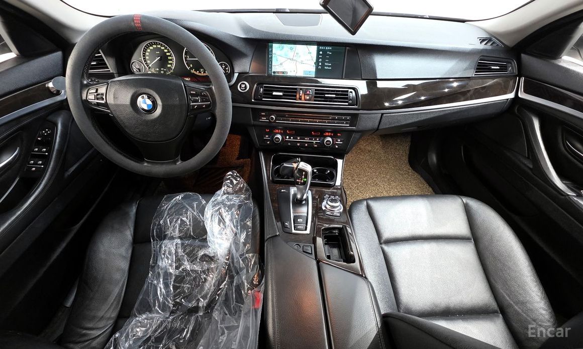 BMW 5 Series F10 520D thumbnail 8