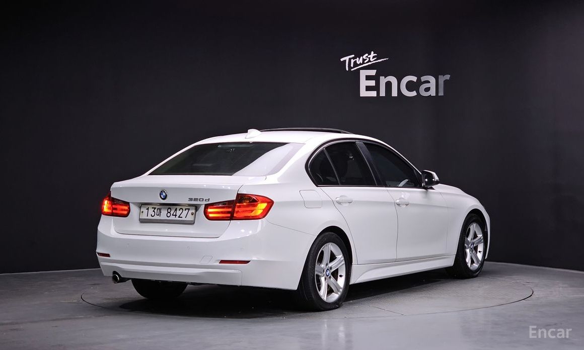 BMW F30 320D M PACK thumbnail 3
