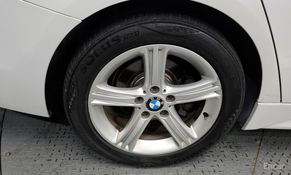 BMW F30 320D M PACK thumbnail 5