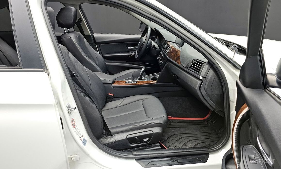 BMW F30 320D M PACK thumbnail 16