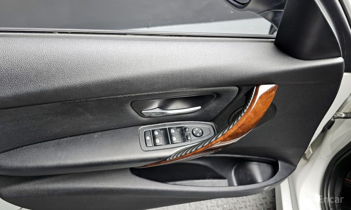 BMW F30 320D M PACK thumbnail 9