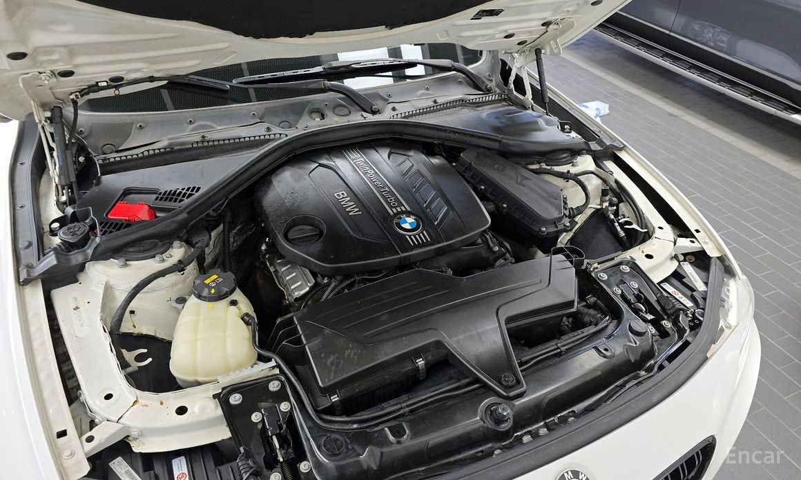 BMW F30 320D M PACK thumbnail 6