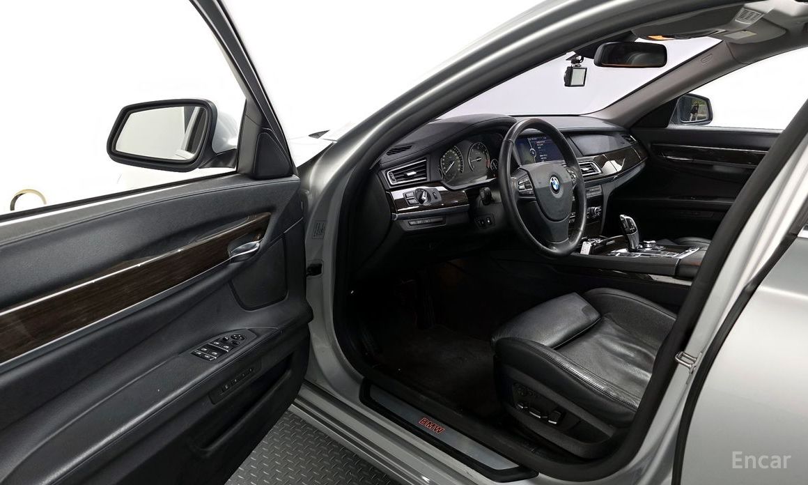 BMW 730D LONG/TV/DISTRONIC/MASSAGE/HEAD UP/CAMERA thumbnail 8
