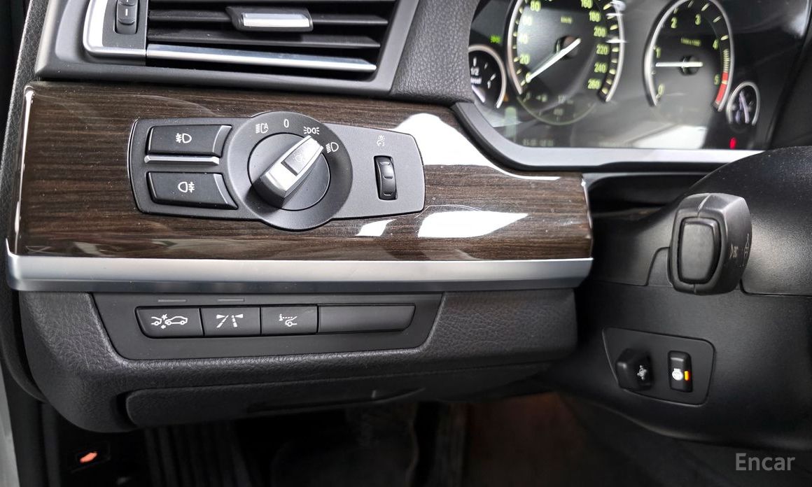 BMW 730D LONG/TV/DISTRONIC/MASSAGE/HEAD UP/CAMERA thumbnail 9