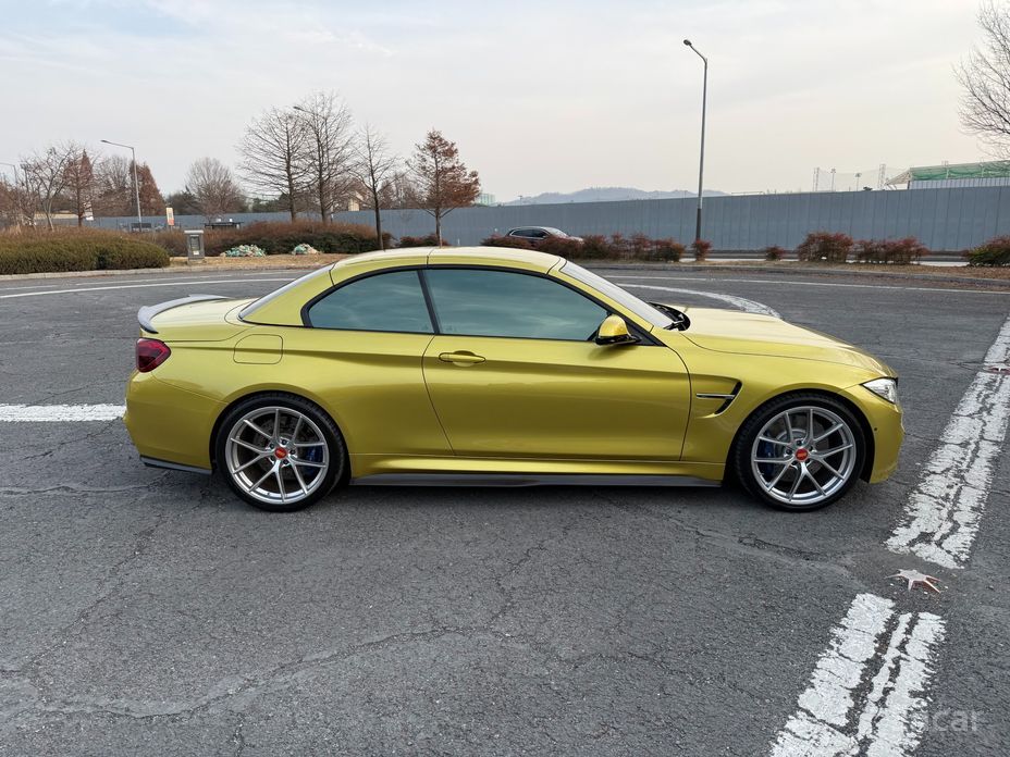 BMW M4 F82 Convertible thumbnail 6