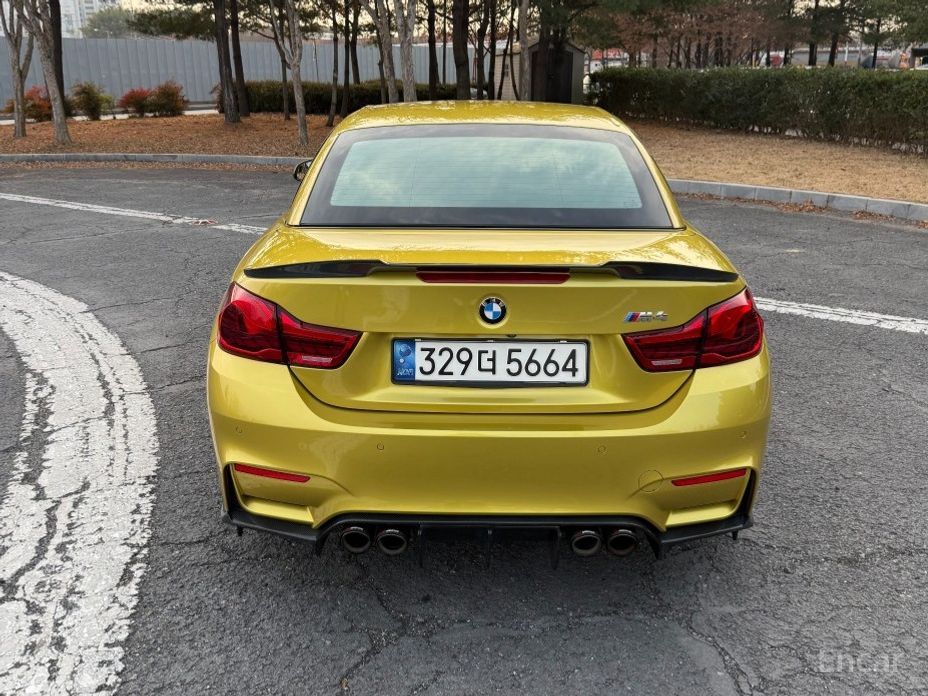 BMW M4 F82 Convertible thumbnail 9