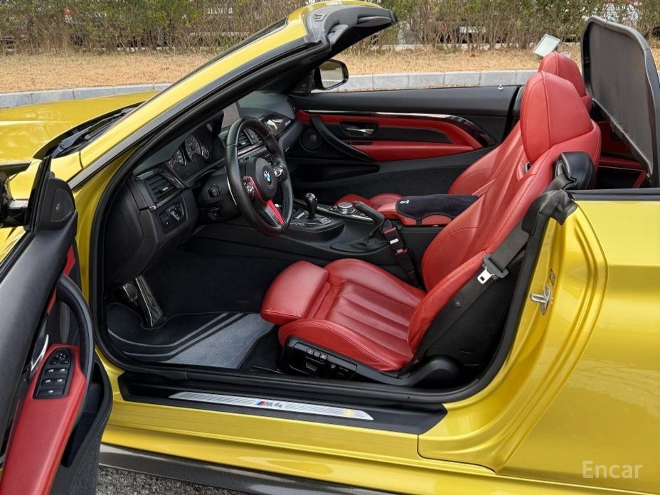 BMW M4 F82 Convertible thumbnail 14