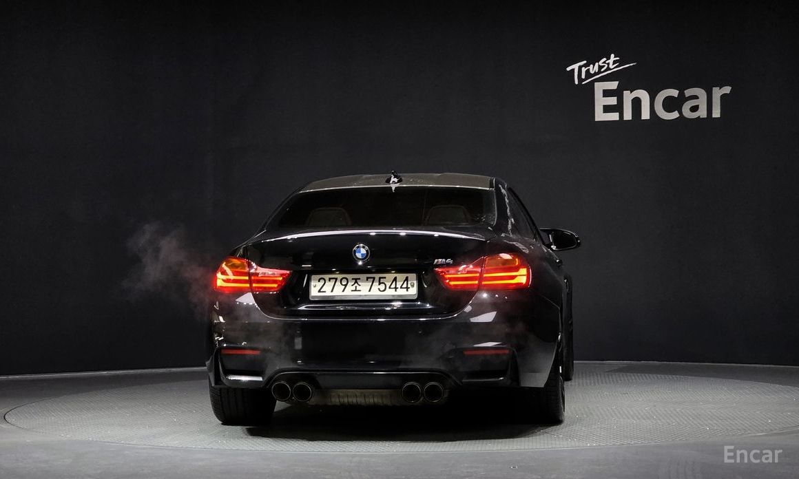 BMW M4 F82 Coupe Performance Silencer Edition thumbnail 4