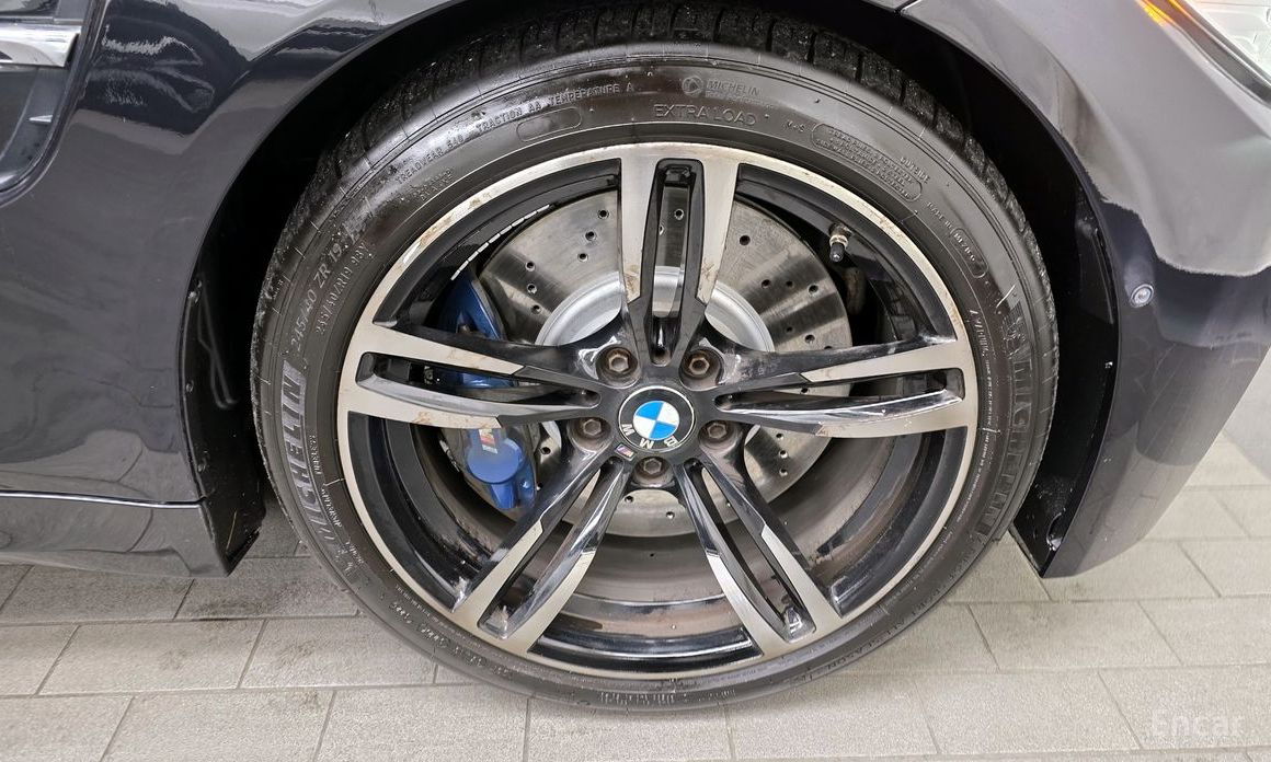 BMW M4 F82 Coupe Performance Silencer Edition thumbnail 5