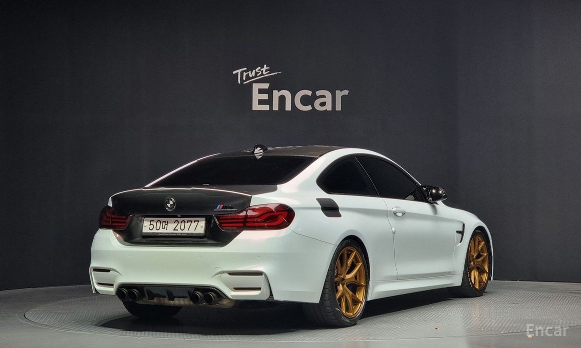 BMW M4 F82 Coupe Competition Carbon thumbnail 3