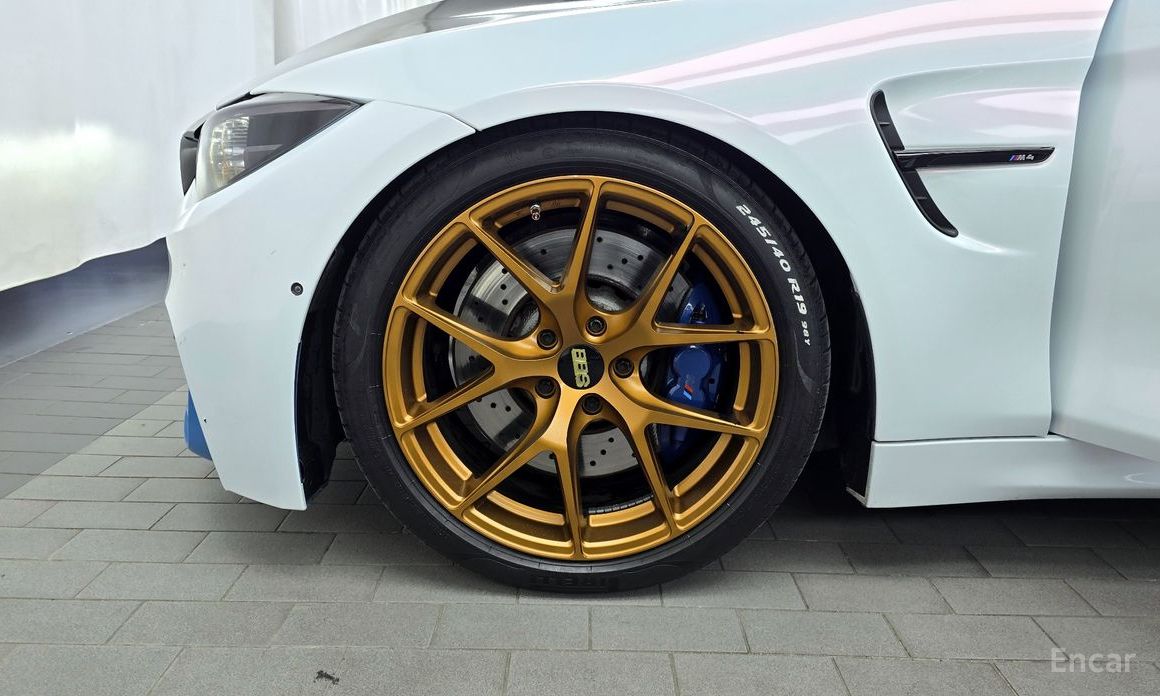 BMW M4 F82 Coupe Competition Carbon thumbnail 5
