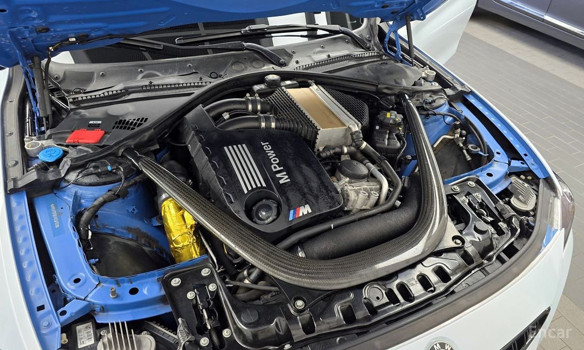 BMW M4 F82 Coupe Competition Carbon thumbnail 6