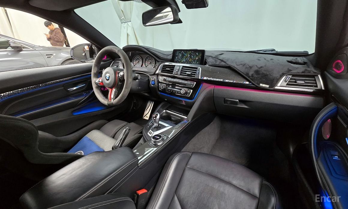 BMW M4 F82 Coupe Competition Carbon thumbnail 19