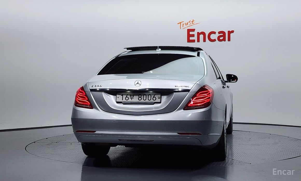 Mercedes Benz S Class W222 S350d 4MATIC thumbnail 4