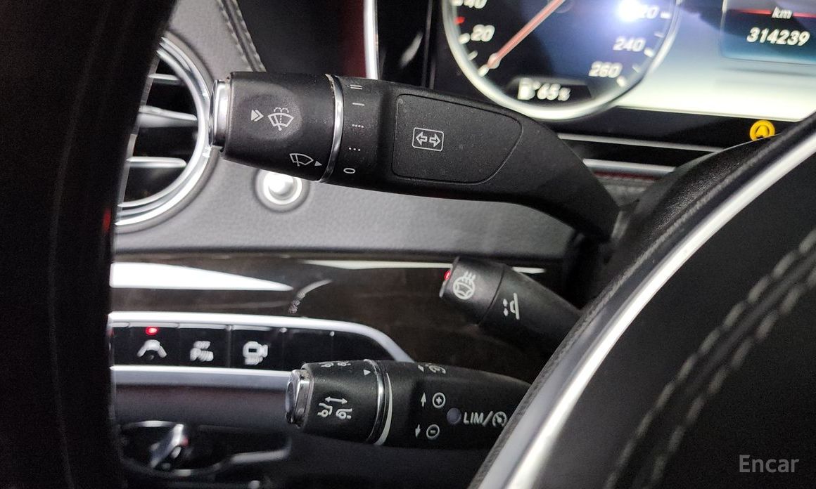 Mercedes Benz S Class W222 S350d 4MATIC thumbnail 9
