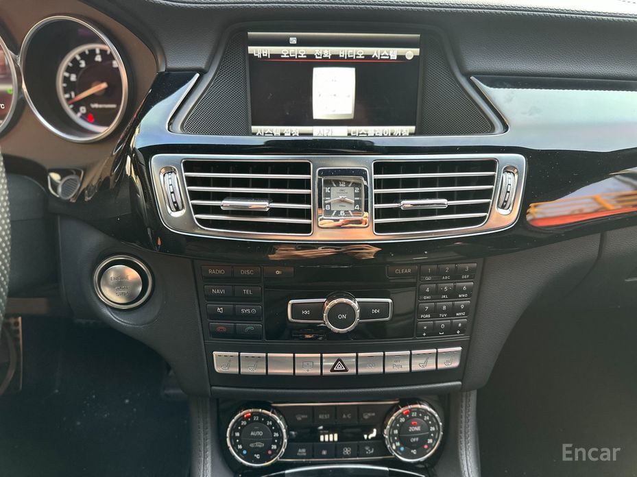 Mercedes-Benz CLS-Class CLS63 AMG 2013 thumbnail 12