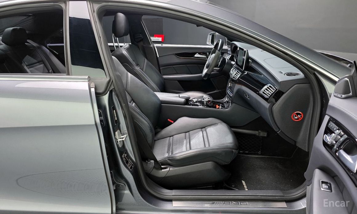 Mercedes-Benz CLS-Class CLS63 AMG 4MATIC 2017 thumbnail 9