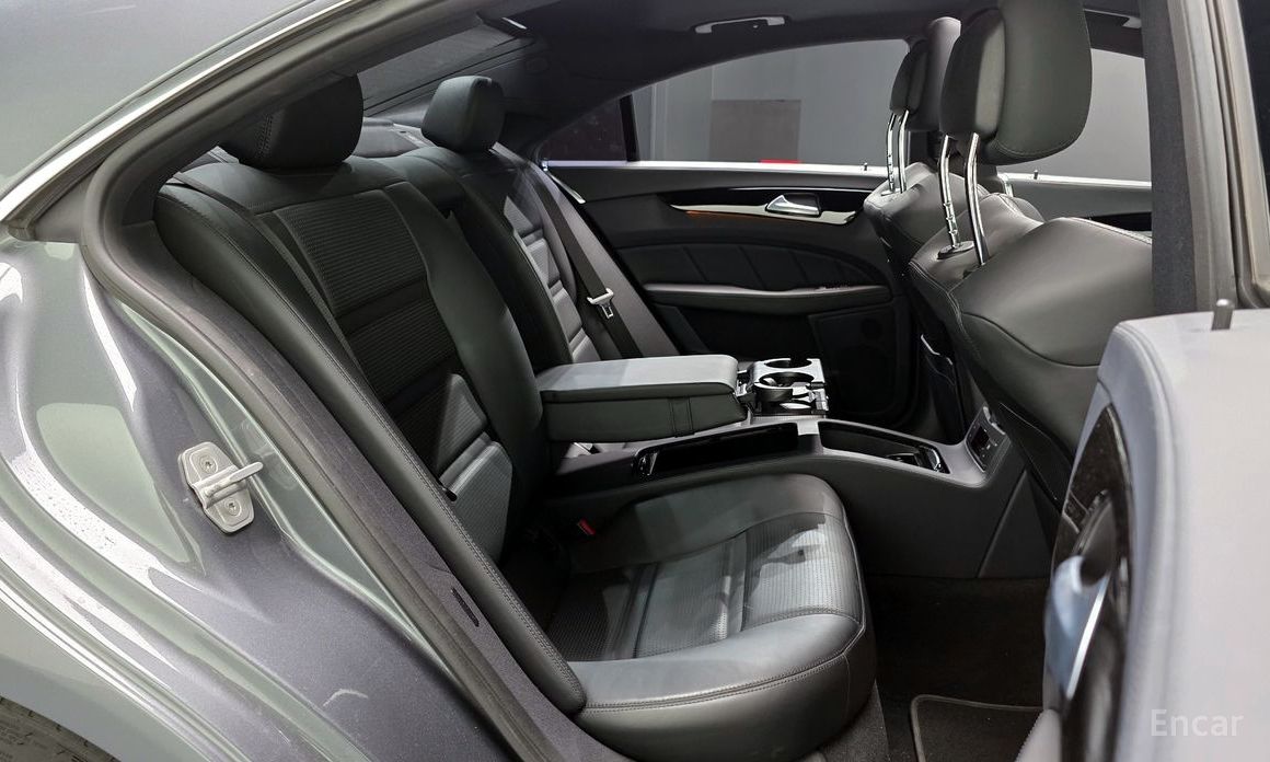 Mercedes-Benz CLS-Class CLS63 AMG 4MATIC 2017 thumbnail 11