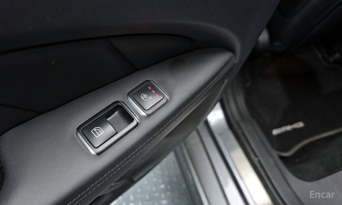 Mercedes-Benz CLS-Class CLS63 AMG 4MATIC 2017 thumbnail 16