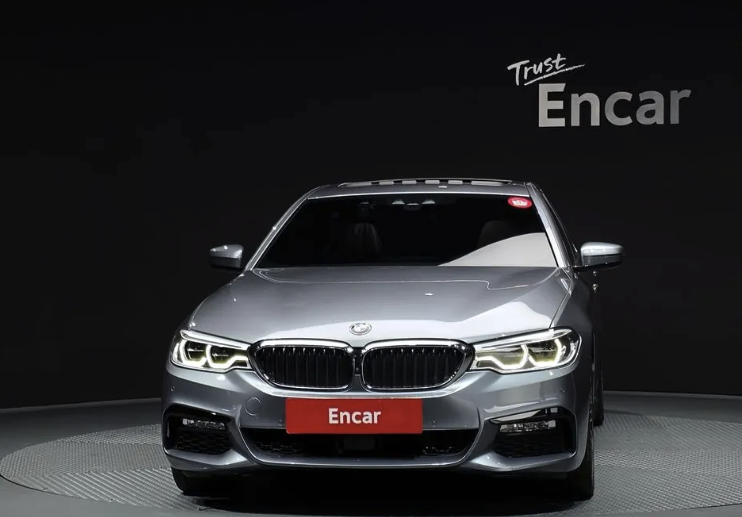 BMW 540i G30 xDrive M Sport PLUS thumbnail 3