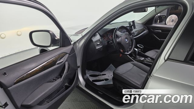 BMW X1 xDrive 20d 2011 thumbnail 11