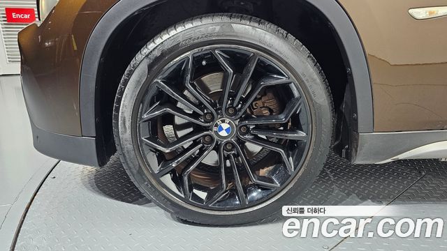 BMW X1 xDrive 23d 2010 thumbnail 5
