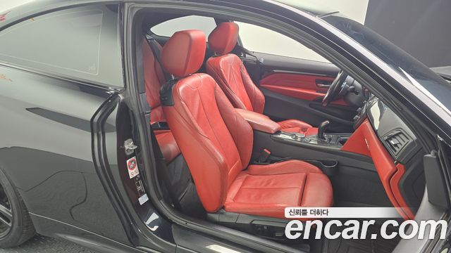 BMW 4-Series 420d M 스포츠 쿠페 2015 thumbnail 12