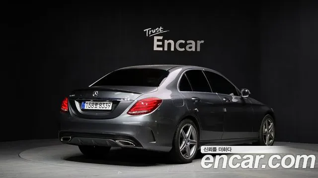 Mercedes-Benz C-Class C200 AMG Line 2017 thumbnail 2