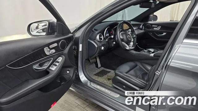 Mercedes-Benz C-Class C200 AMG Line 2017 thumbnail 10
