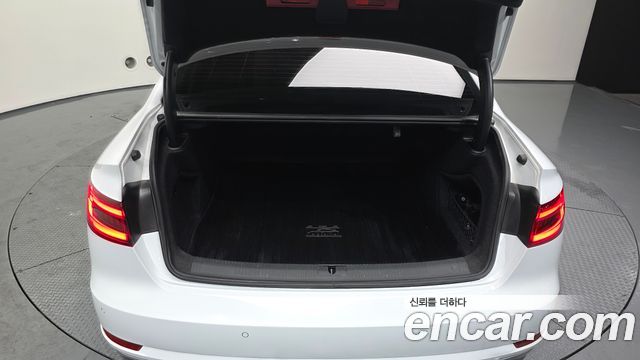 Audi A4 35 TDI 프리미엄 2018 thumbnail 20