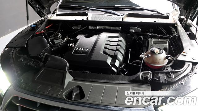 Audi Q5 40 TDI 콰트로 프리미엄 2020 thumbnail 6