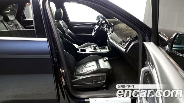 Audi Q5 40 TDI 콰트로 프리미엄 2020 thumbnail 11