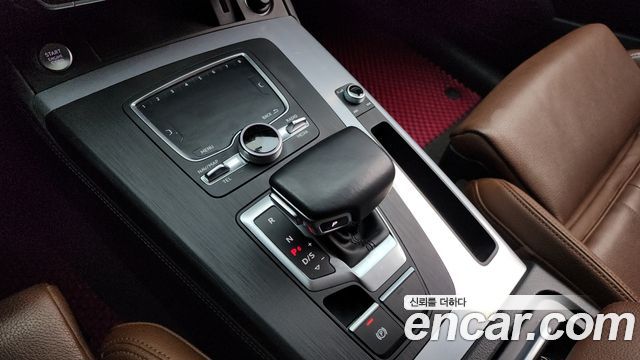 Audi Q5 45 TFSI 콰트로 프리미엄 2020 thumbnail 9