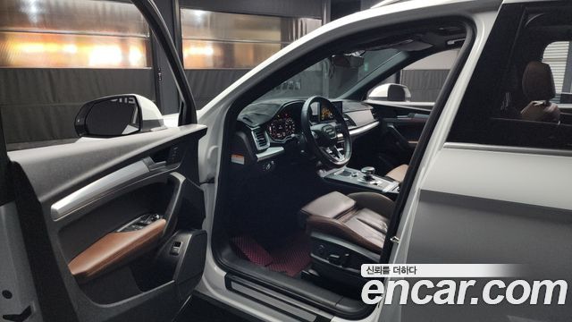 Audi Q5 45 TFSI 콰트로 프리미엄 2020 thumbnail 10