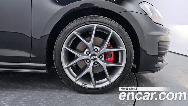 Volkswagen Golf 2.0 GTI 2014 thumbnail 5
