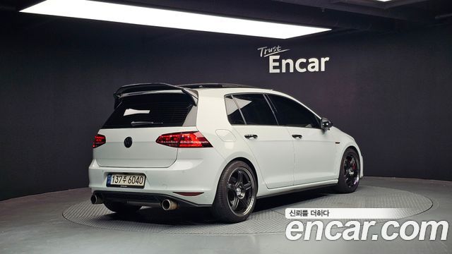 Volkswagen Golf 2.0 GTI 2015 thumbnail 2