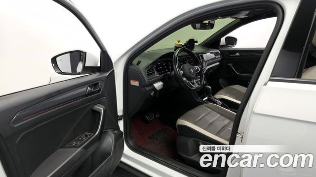 Volkswagen T-Roc 2.0 TDI 프레스티지 2021 thumbnail 10