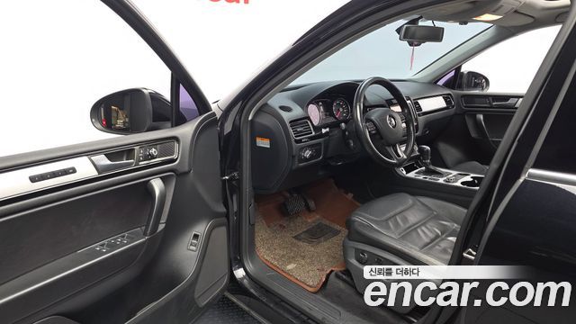 Volkswagen Touareg V6 3.0 TDI 블루모션 2014 thumbnail 10