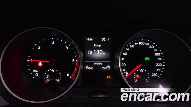 Volkswagen Tiguan 2.0 TDI 프리미엄 2018 thumbnail 8