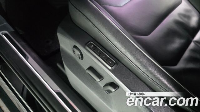 Volkswagen Tiguan 2.0 TDI 프리미엄 2018 thumbnail 17