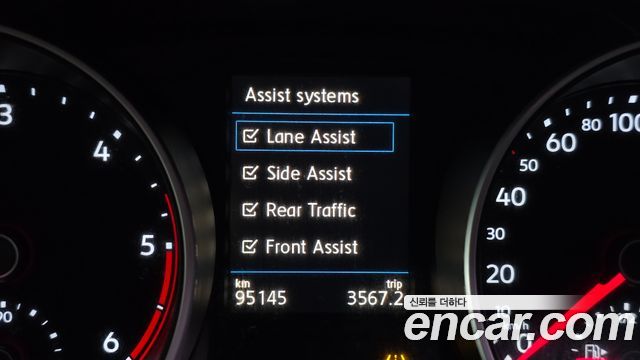 Volkswagen Tiguan 2.0 TDI 프리미엄 2018 thumbnail 16