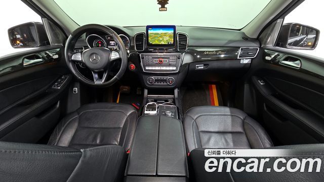 Mercedes-Benz GLE-Class GLE350 d 4MATIC 2016 thumbnail 7