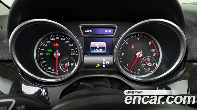 Mercedes-Benz GLE-Class GLE350 d 4MATIC 2016 thumbnail 8