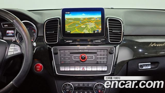 Mercedes-Benz GLE-Class GLE350 d 4MATIC 2016 thumbnail 14