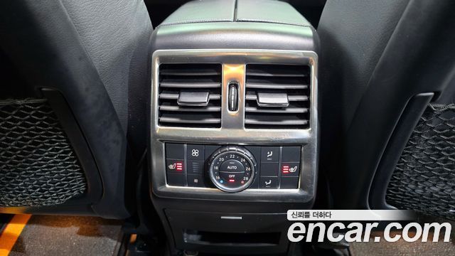 Mercedes-Benz GLE-Class GLE350 d 4MATIC 2016 thumbnail 19